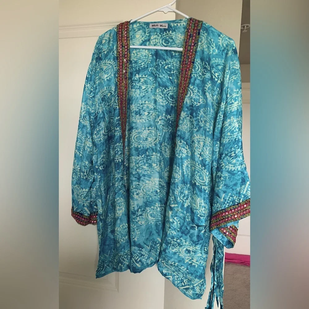 White Waves Silk Blend Kimono Cardigan - One Size NWOT🌴